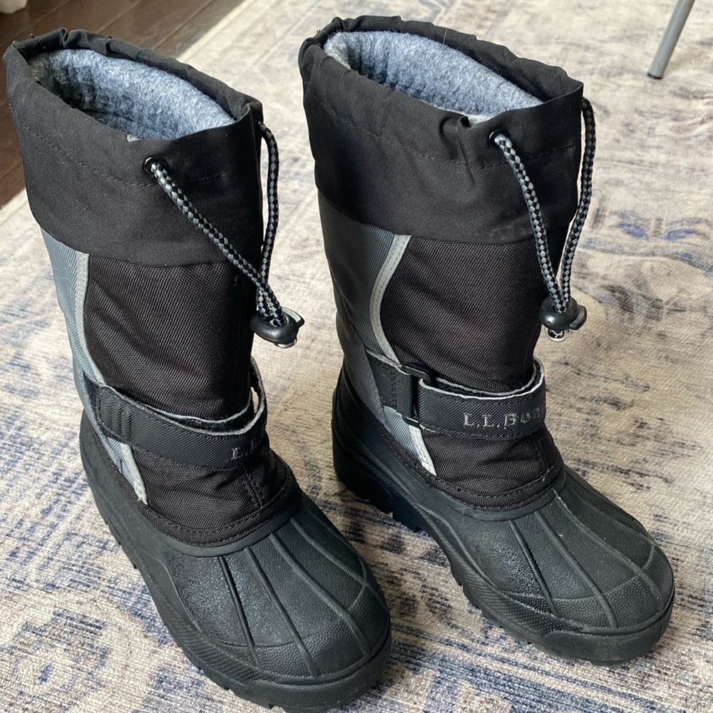 Little boys LL Bean grey and black winter boots with liner size 12.